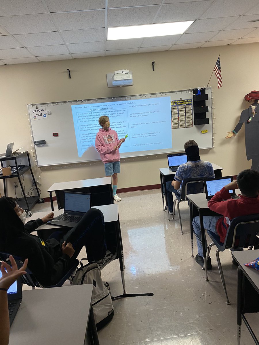 Rachel Huggins tweet media