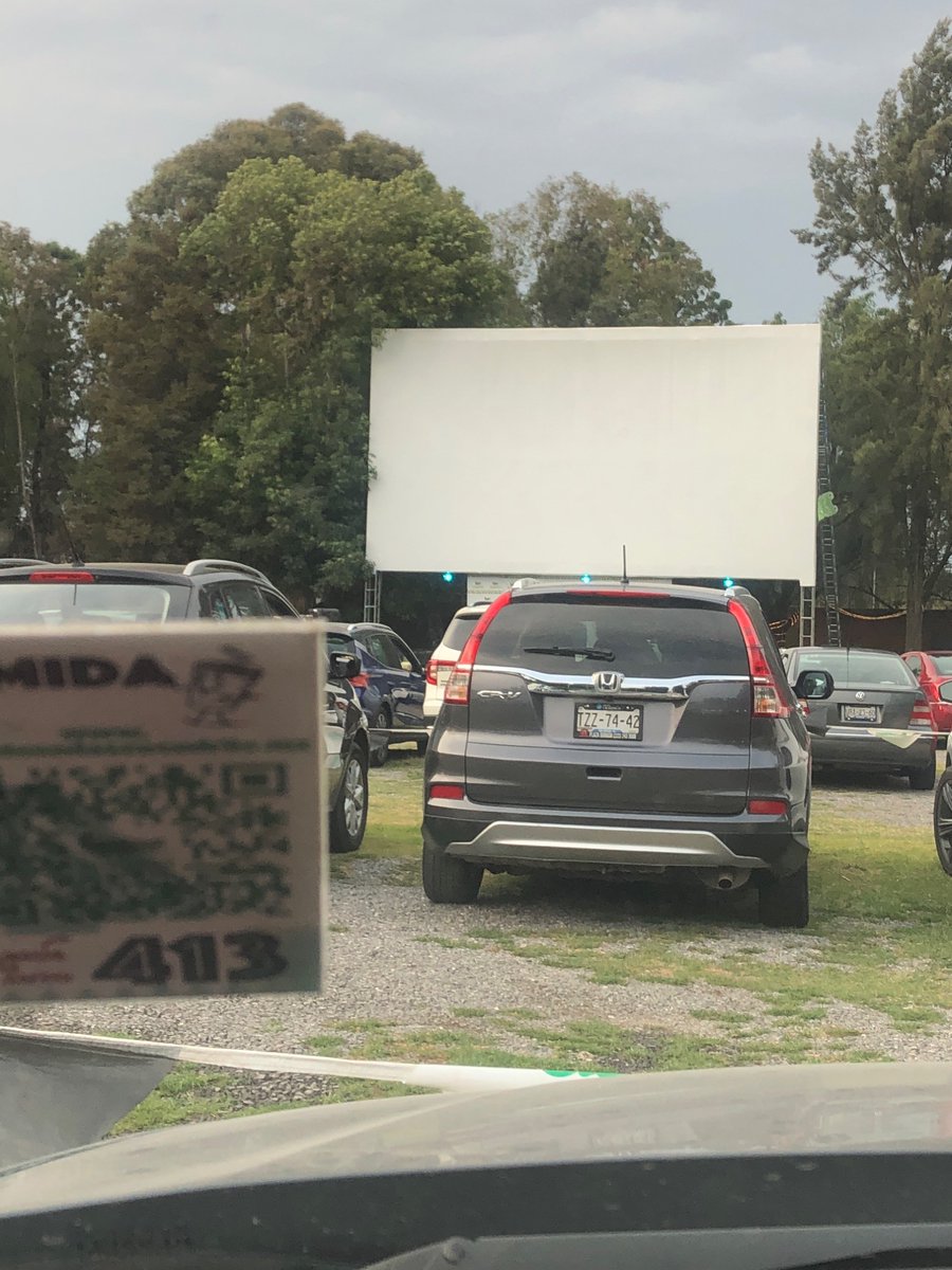 Drmaxxxtc's tweet photo. Esperando al #gordoloco alias @TeAmoTioRober para ver #OkEstabien en @CinemaCocodrilo,   te vamos a extrañar @cojofeliz #Puebla #autocinemacocodrilo https://t.co/TJsnMPUOFY