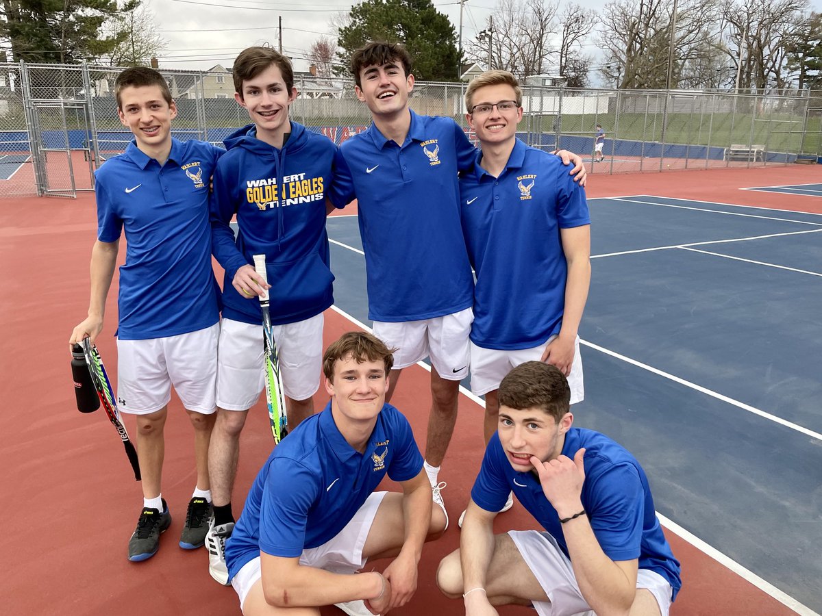WahlertTennis's tweet photo. Hard fought battle against CR Washington today. 3-3 after singles and finished 5-4 after doubles for the WIN ⁦@WCHS_Gleaner⁩ ⁦@HolyFamilyDBQ⁩ https://t.co/5WQZYYSWS4