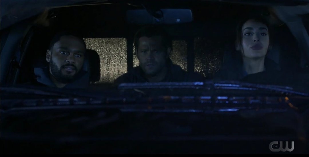 French_Friezed's tweet photo. "I feel like we need a trio name"
( Or a ship name .. ๐) damn i love these 3 ! #walker https://t.co/khzz9R30QF