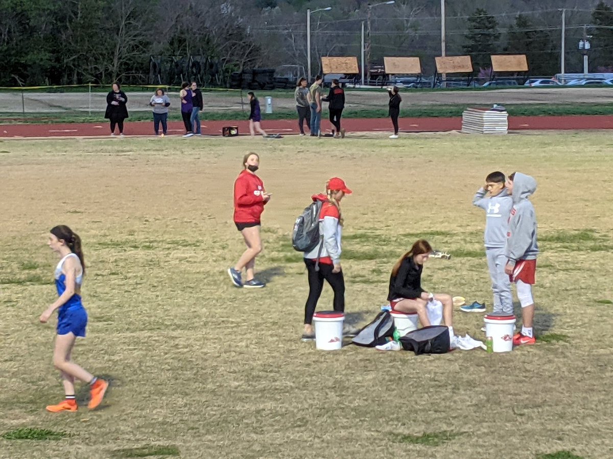 ReedsSpringMS's tweet image. And our coaches!