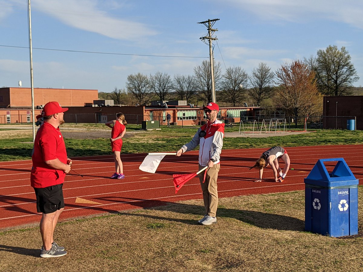 ReedsSpringMS's tweet image. And our coaches!