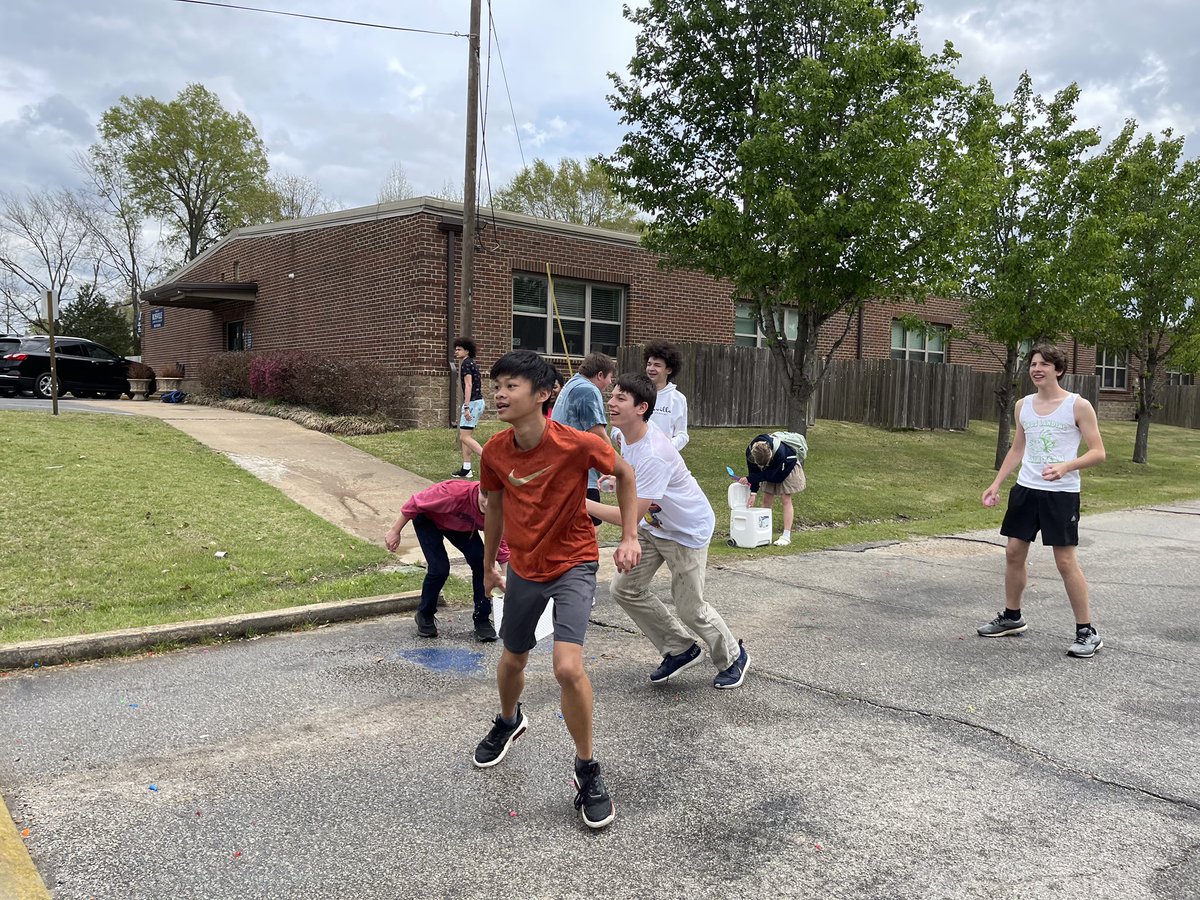 RossvilleAcad's tweet photo. What did Dalton Douglas win for donating to help his school and orphans in developing countries? A water balloon war for his class! #FeedtheNeed #RCAserves https://t.co/xlMmTdV8Uj