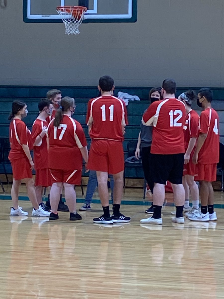 First UVolleyball game of the season for the Oakers.  They worked hard and had a great time!!! #OAKERPRIDE😃Special Olympics Rhode IslandCoventry HighBrooke Macomber