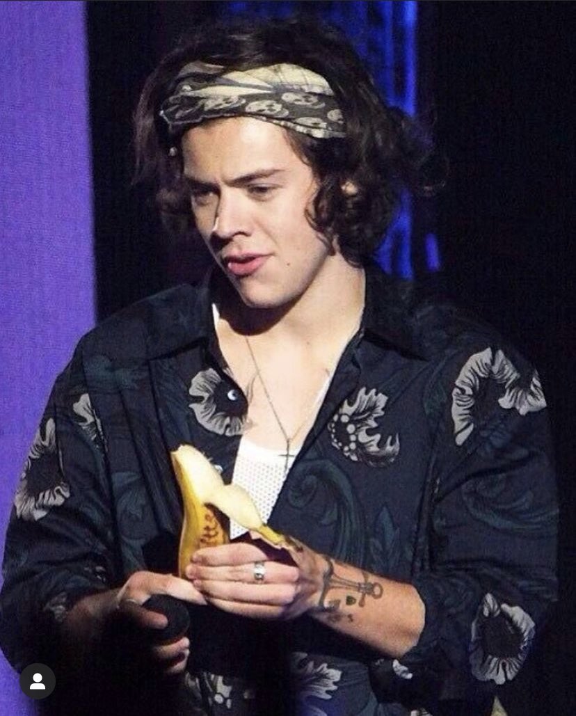 harry styles and bananas: a long thread for some reason?