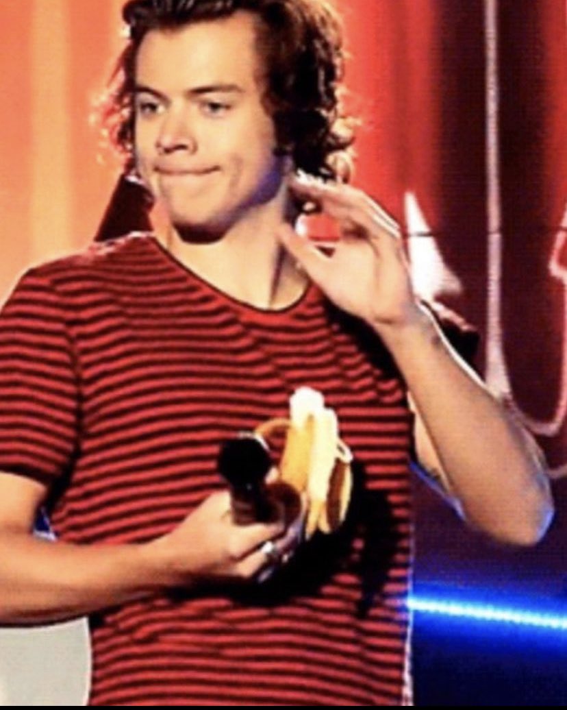 harry styles and bananas: a long thread for some reason?
