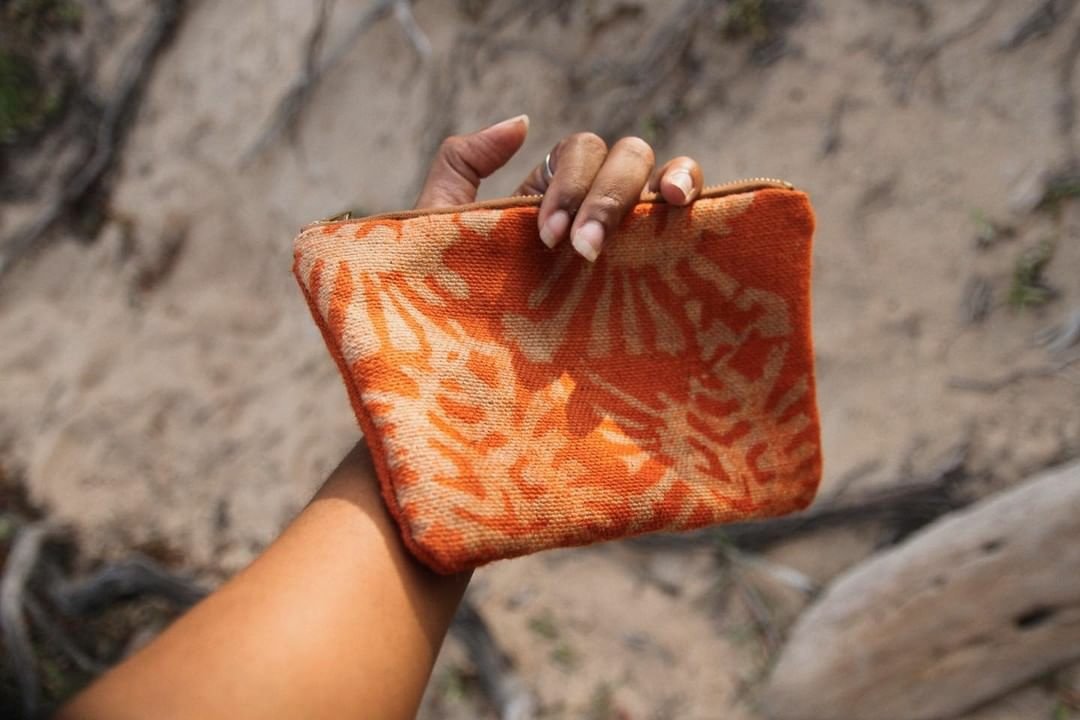 heavymannaz's tweet photo. New piece alert 🚨 

Limited- edition Lion- Fish Pouches are out! 🥰 Visit https://t.co/jjZacDlpv0 to shop the new pieces. 
-
#handmade #jamaica #heavymannazbags https://t.co/b86OczDAz6
