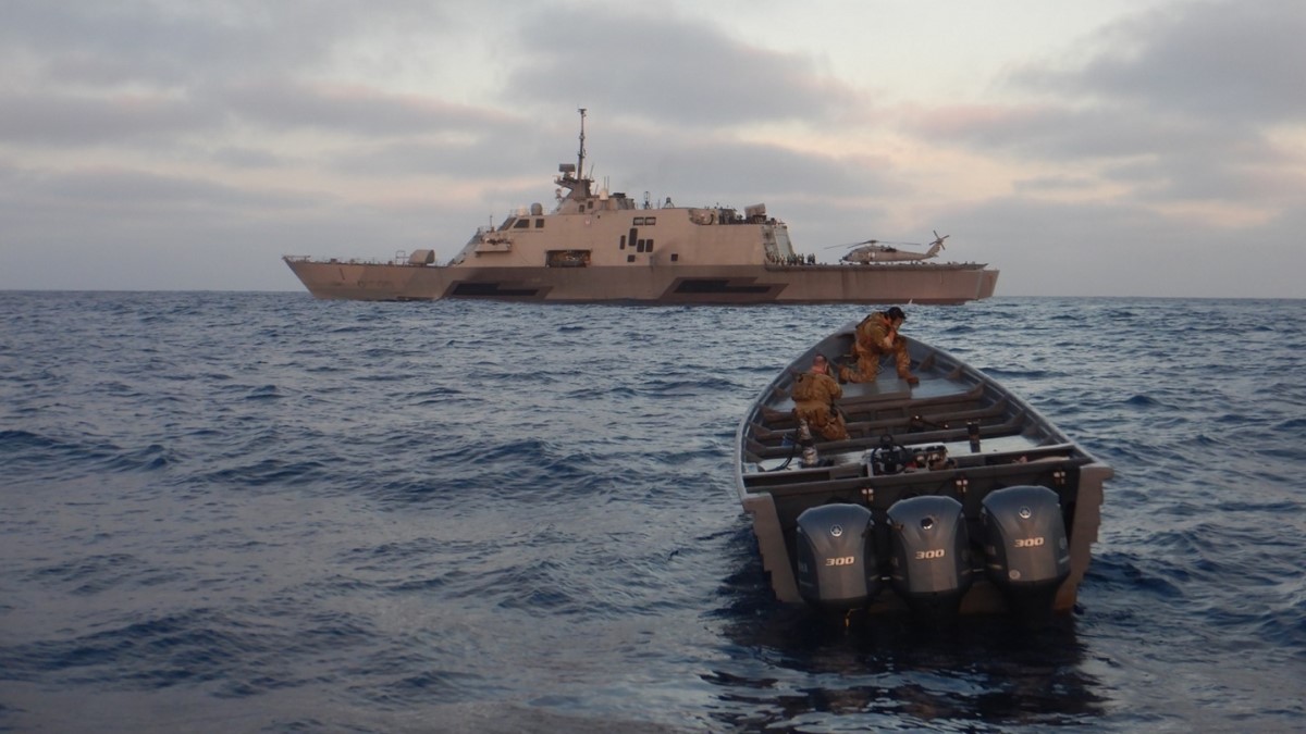 USPacificFleet's tweet photo. Coast Guard, Navy seize illicit drugs in #US3rdFleet waters: https://t.co/VmYpoMmC1X #USSFreedom #LCS1 #NavyPartnerships @USCG @USNavy https://t.co/6P7xdx8F4M