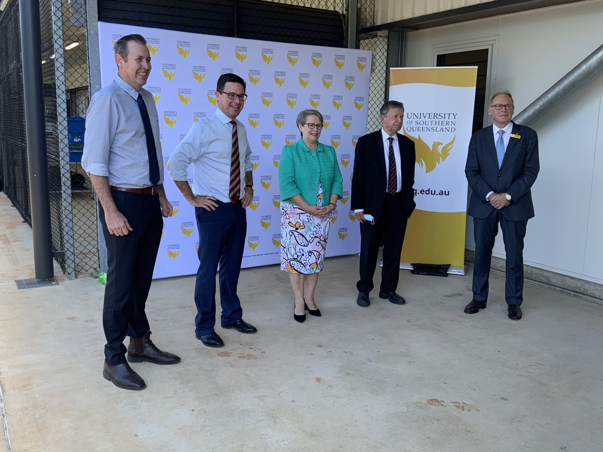 “I am so proud of <a href="/usqedu/">usqedu</a> - your bid was just outstanding.” - @D_littleproudMP 

Working together now to ensure the future growth and success of our region. 

#ausag #agriculture #aginnovation #droughtresilience #FutureDroughtFund @DeptAgNews @USQVC @GarthHamiltonMP  (3/3)