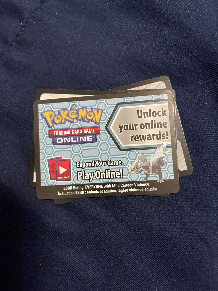 RadekNovo's tweet image. So it seems that code cards never expire! Just redeemed my Kyurem box code card from 2012! #Pokemon #PokemonCodeCards