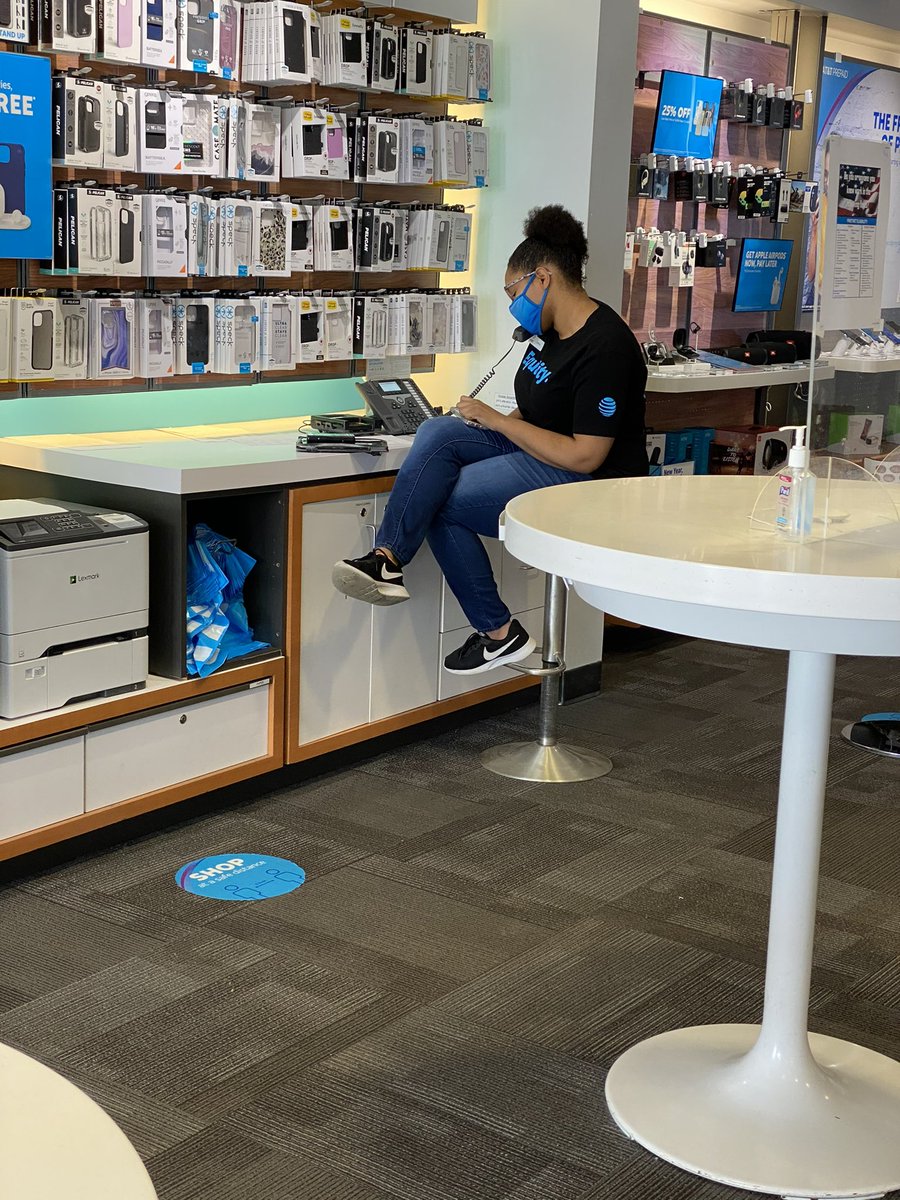 AjDekken's tweet photo. Shout out to @AlasandraStark &amp; @labrea_smith .. Yesterday’s outreach is today’s sales .. no such a thing as downtime👏👏 #unstOHPAble #LeadHER #theFantastic4 #LifeAtATT #teammOHtivate #customerconnect #fiberflyerdrop https://t.co/3zBdFm7toV