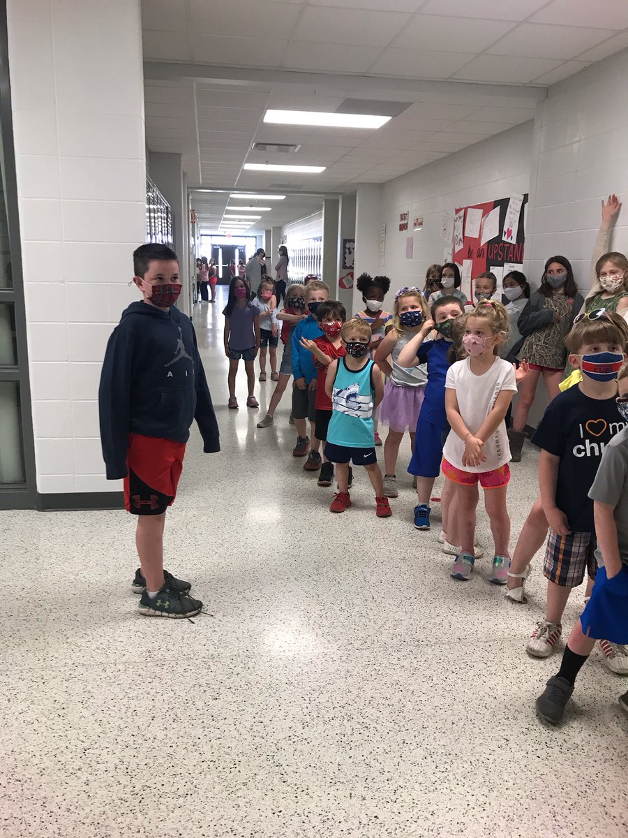 One of our 4th grade students creating on the spot math problems for kindergarten as they wait in line. Always helping each other grow and learn. ❤
#nslancers