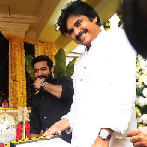 NTRFanTrends's tweet photo. #VakeelSaab Releasing Today! First Biggie From Tollywood After Pandemic.

Best wishes to @PawanKalyan and Fans &amp; the Whole Team For a Huge Success on Behalf of #NTR @tarak9999 Fans. This Success Means Everything to TFI right now for a New Hope Post Pandemic.

#VakeelSaabFromToday https://t.co/CAjClLBBnW