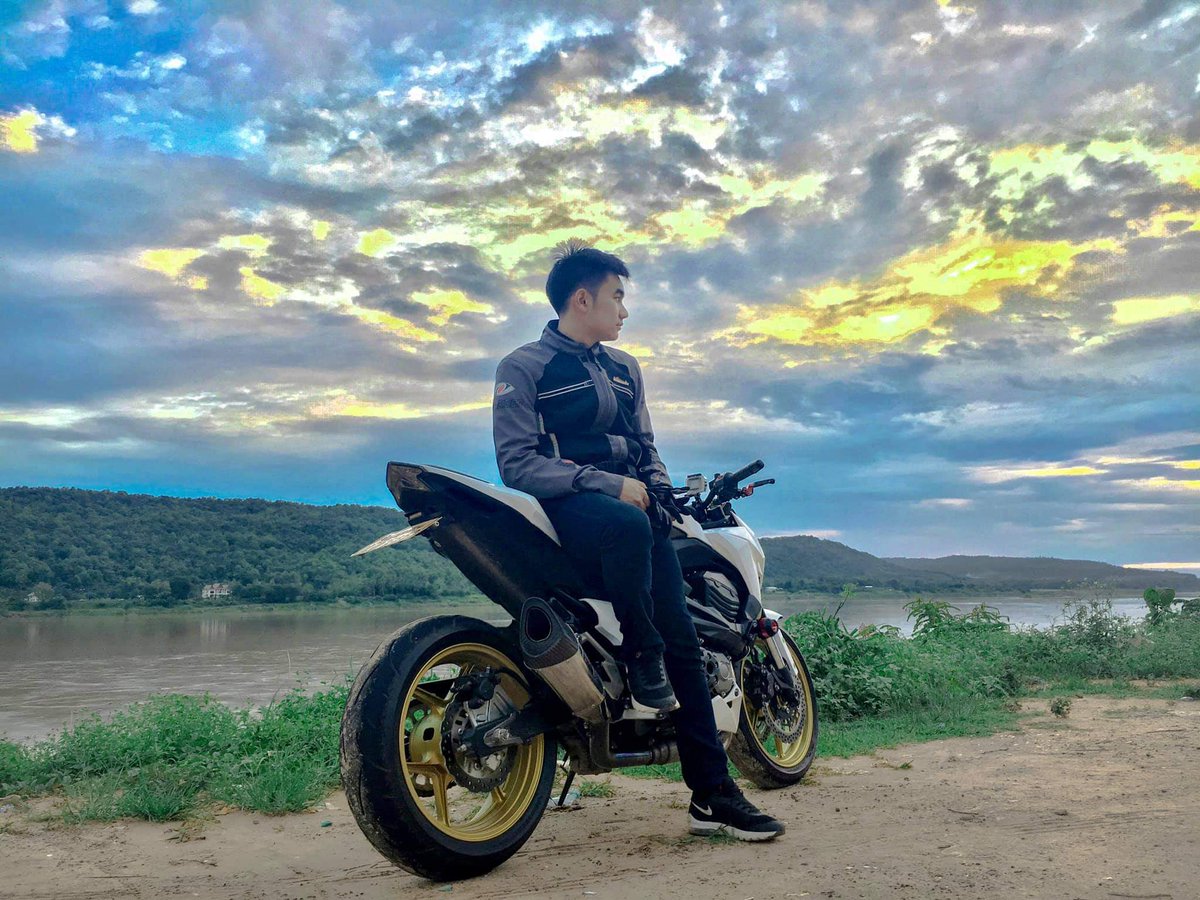 Qoiyai's tweet photo. ແນວໃດກີ້ໂນ້ຈະບໍມັກ ຫລໍ່ປານນີ້ ຍອມເປເຕັມທີ ເປໂດຍບໍມີອັນໃດກັ້ນ https://t.co/HIScWhIZR4