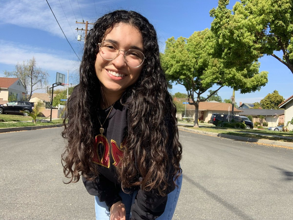 sbsunnies's tweet photo. Our 3rd Sunnie Baddie 😩😍 coming from our Numinous Nu 💫 line is our beautiful neo ΓΝ 134 Delén Soraya Flores “CΩQUÍ” 🇵🇷! This radiant neo is a 4th year Zoology 🐨🐒 major from Bell, CA 🔔!
Welcome home Solecito 🥺🌞🖤❤️💛
BE OWTT NEOOO
#ΣΩΝ #ΜΣΨΑΣ #SunnieBaddies #MeetTheNeos https://t.co/goQxqLGTlz