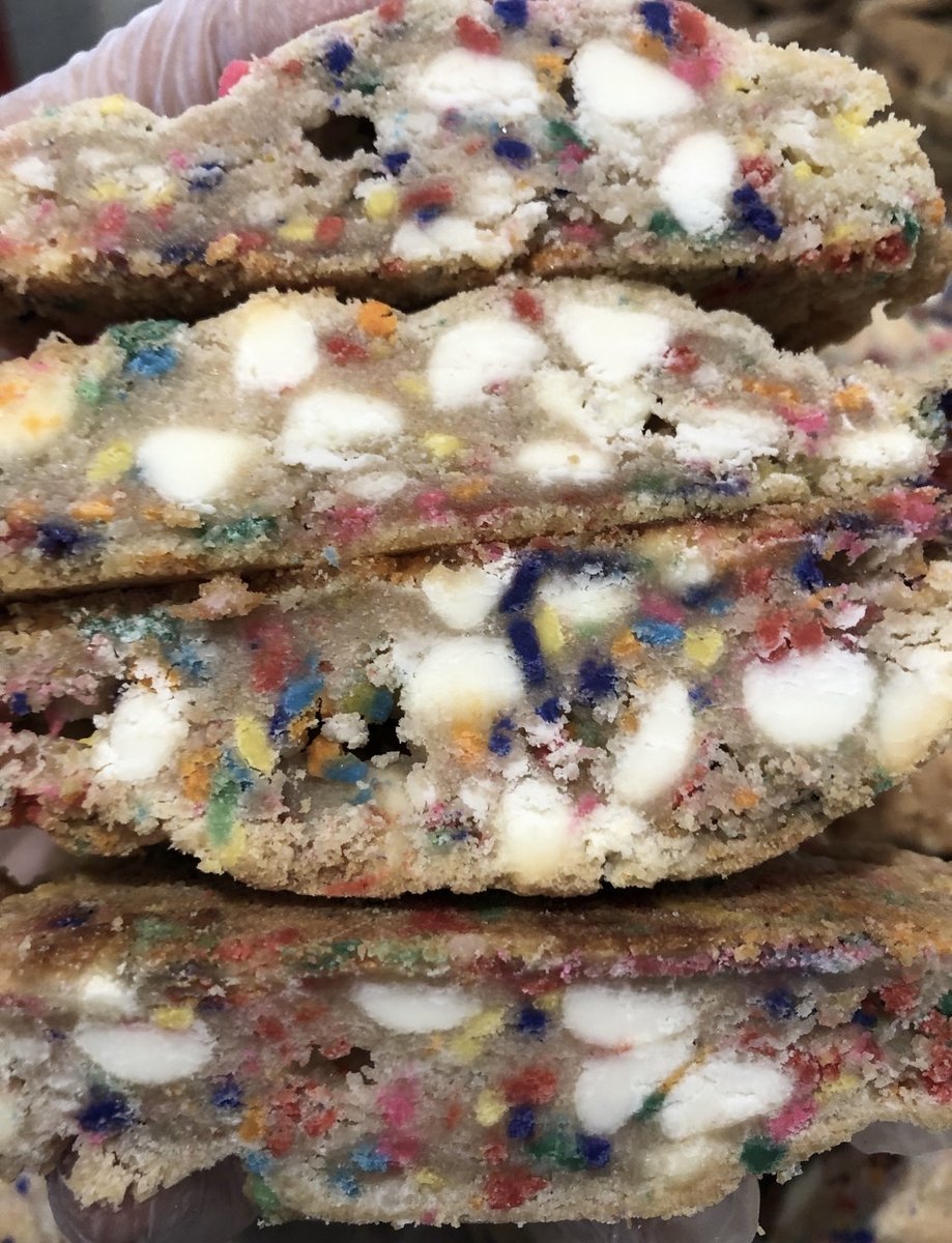 HalfsiesCookies tweet picture