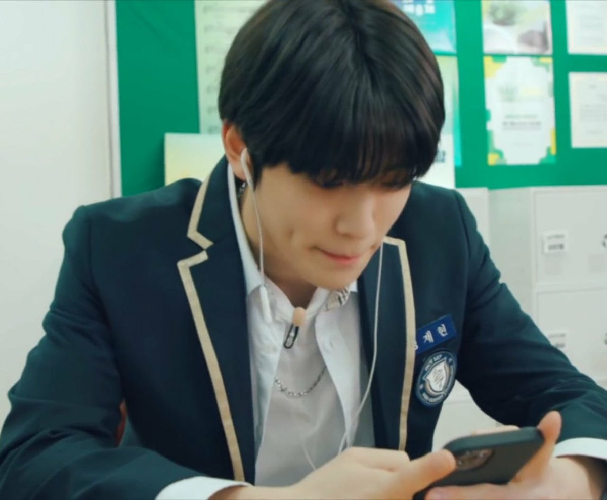 argaclyx tweet media