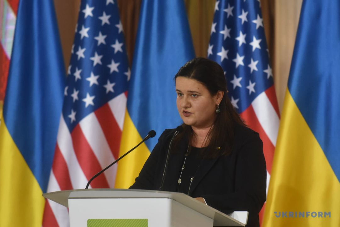 Макарова посол украины в сша