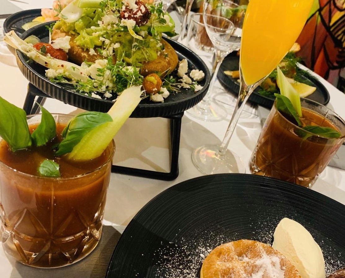 avenyn_gbg's tweet photo. ÄT EN GOD BRUNCH I HELGEN
Nya trenden i coronatider – helgbrunch! Här hittar du Avenyns bästa brunchställen samlat på ett ställe. Självklart erbjuder restaurangerna också take away.
#avenyn #brunch #helgmys
https://t.co/bXoqTUNmJD https://t.co/dOHOvoRdcL