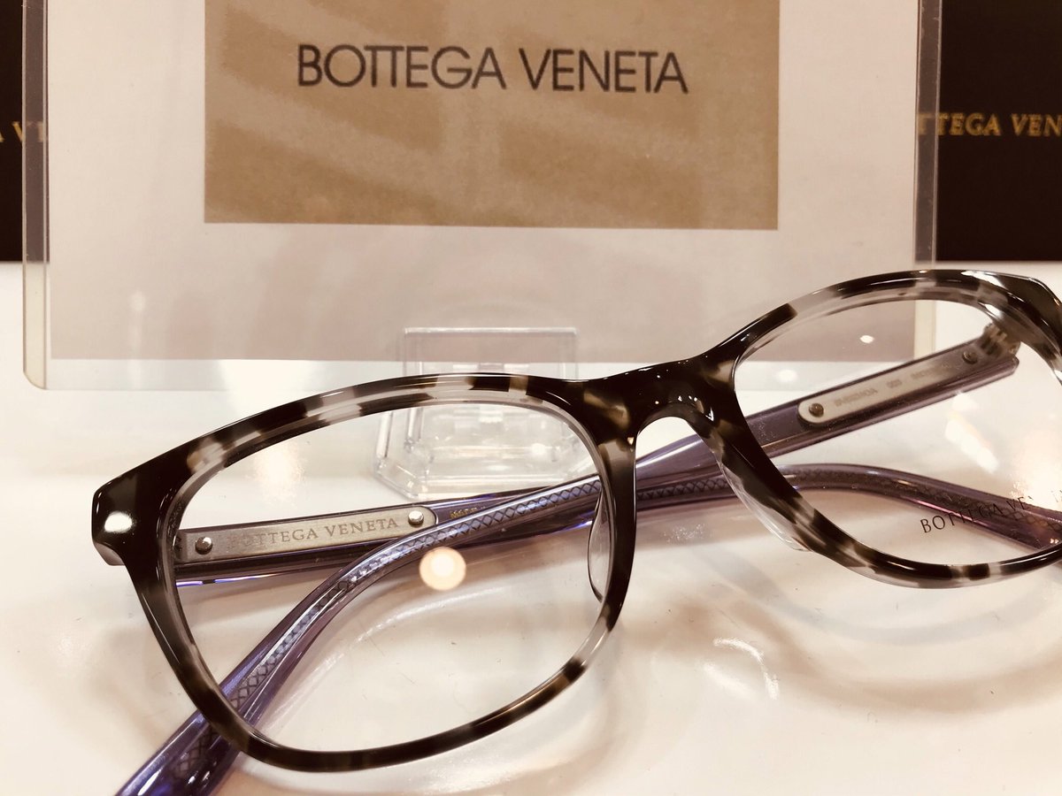 OPTDERIC's tweet photo. BOTTAGA VENETA 入荷！
春のキャンペーンセール実施中🌼(4/30)まで
#東大阪 #布施 #ロンモール #メガネ #OPTDERIC #オプトデリック #おしゃれメガネ https://t.co/cdZa8Z0Ra4
