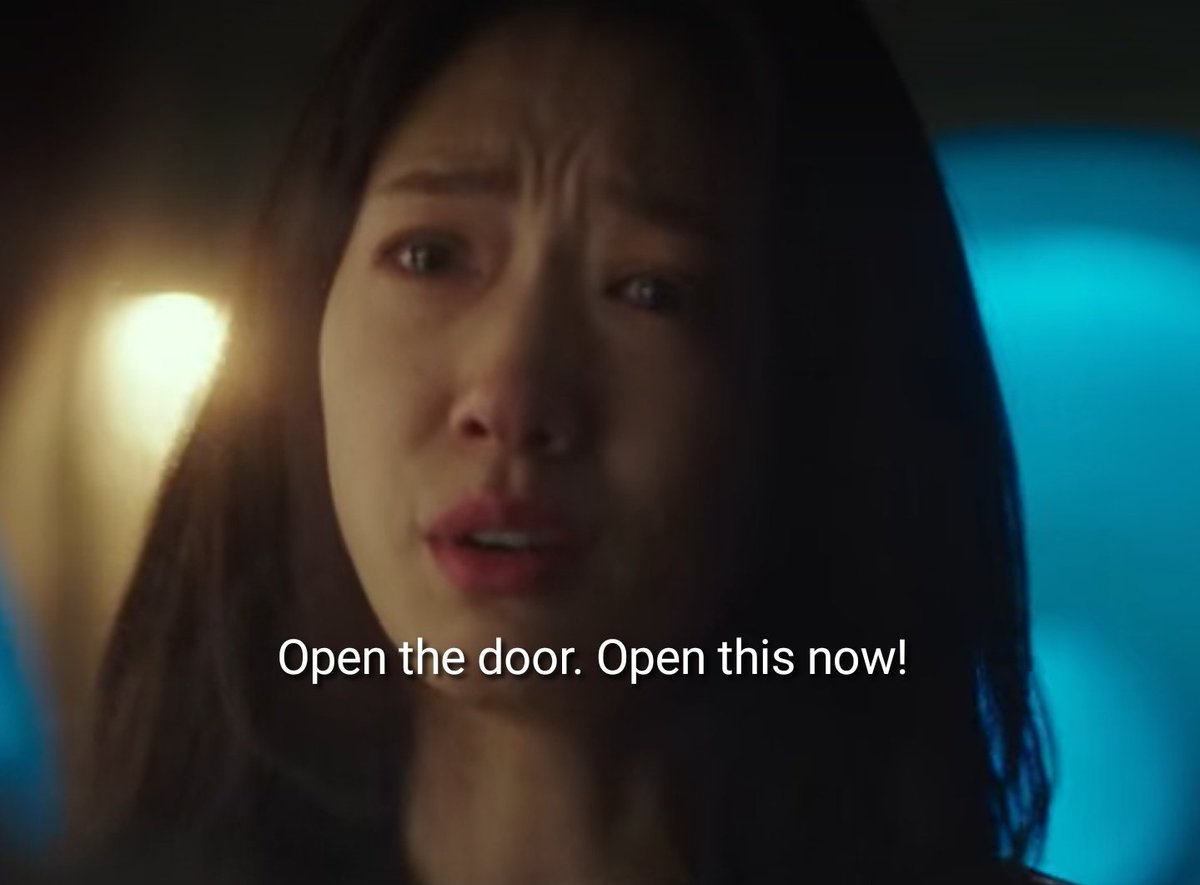 As the frustrated girlfriend who was locked in the bunker and can't do anything.  #ParkShinHye  #SisyphusTheMyth