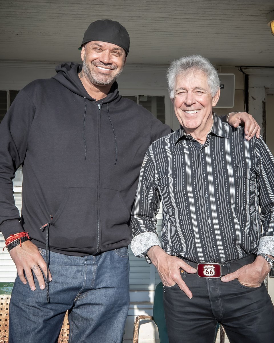 Here’s the story of a man named Brady. You never know who’ll stop by The Outsiders House Museum. Thank you to the Knifechief family for making today one of the best days ever. Stay Gold! Photos by <a href="/PhilClarkin/">Phil Clarkin</a> <a href="/MrBarryWilliams/">Barry Williams</a> <a href="/OutsidersHouse/">The Outsiders House Museum</a>  <a href="/knifechief13/">Heather Knife Chief</a> @DonnieRich22