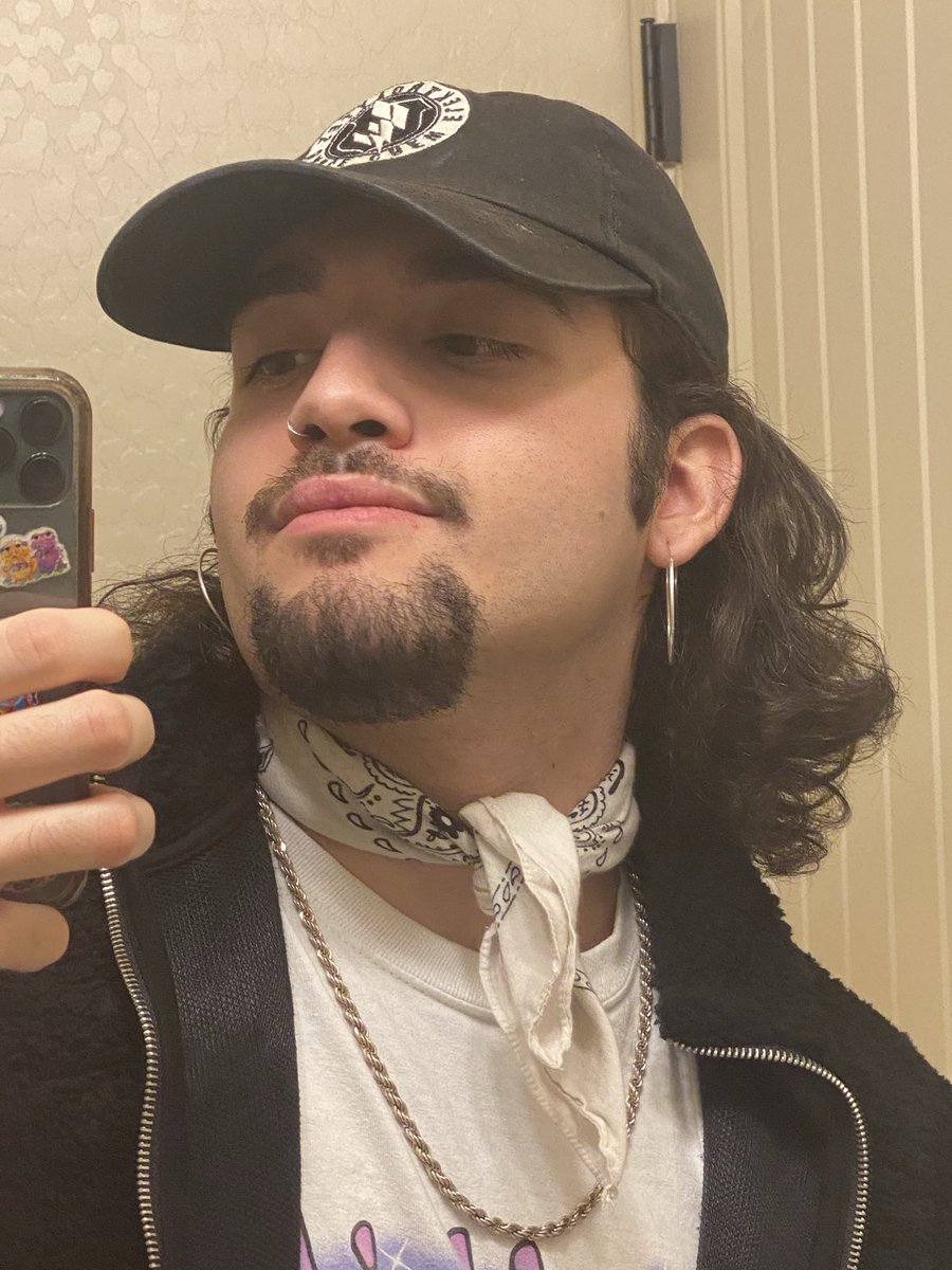 jay99rey's tweet photo. Posting these bc I want new pinned pictures https://t.co/weFdDtFBwR