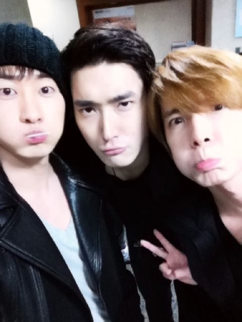 eunsihae had so much photos together   #SUPERJUNIOR  #슈퍼주니어