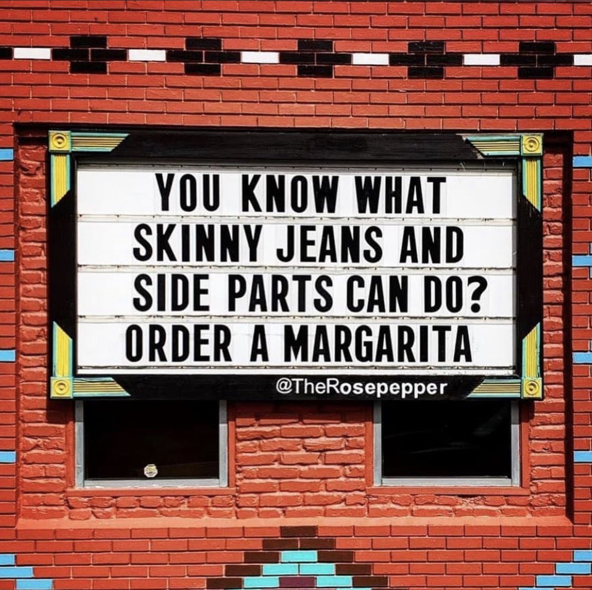 ranchakateenie's tweet image. Twitter tells me it’s my 12 year anniversary on here 😅 well sheeeeeeyat.... I might as well just post this while I’m at it 🤣 

#twitteranni #sidepart #skinnyjeans