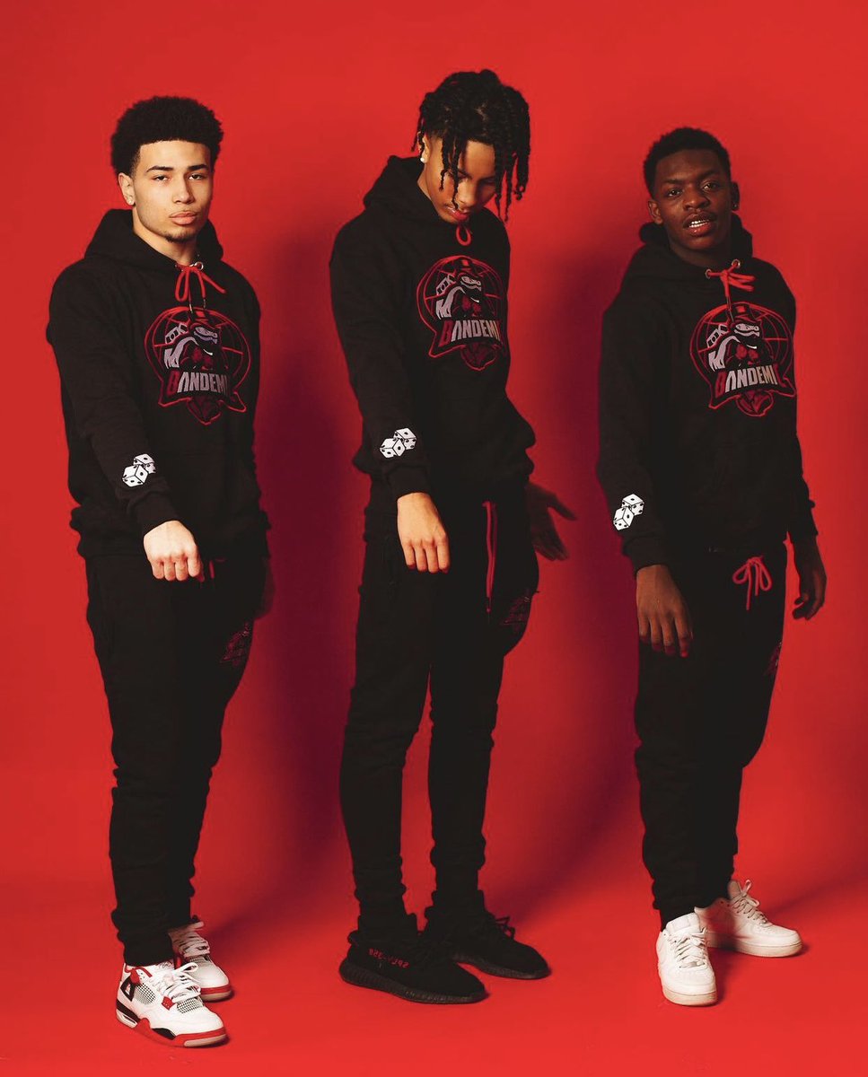 bandemicus's tweet image. Can’t live in fear we in a damn Bandemic. 
Drop 1 SOLD OUT.