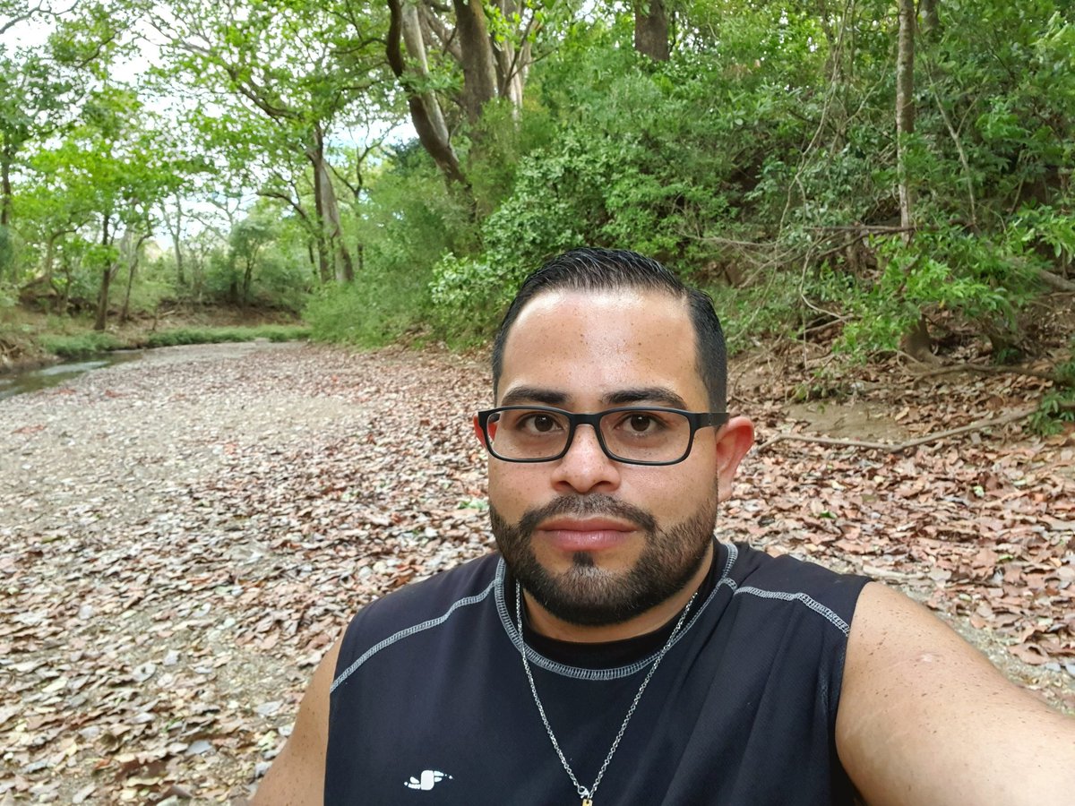 Jona (@yonloma) on Twitter photo 