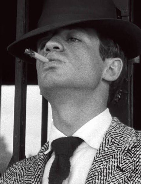 Happy 88th birthday to my favorite actor from the french new wave <33 jean paul belmondo 