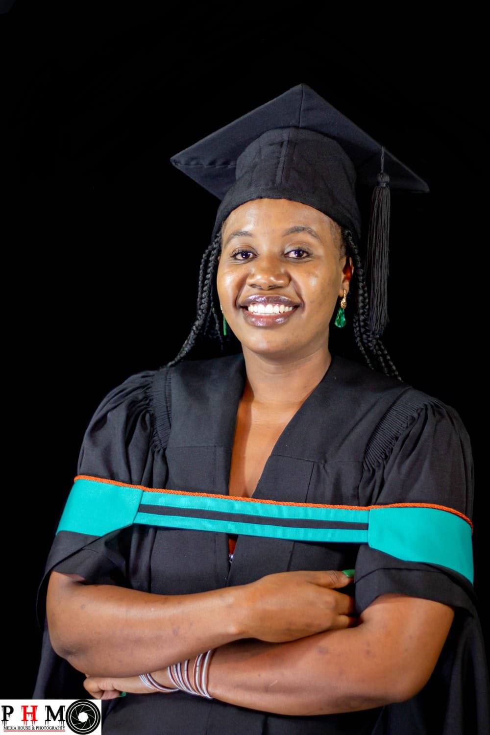 Grad Young Black Girl In A Graduation Gown Backgrounds | JPG Free Download  - Pikbest