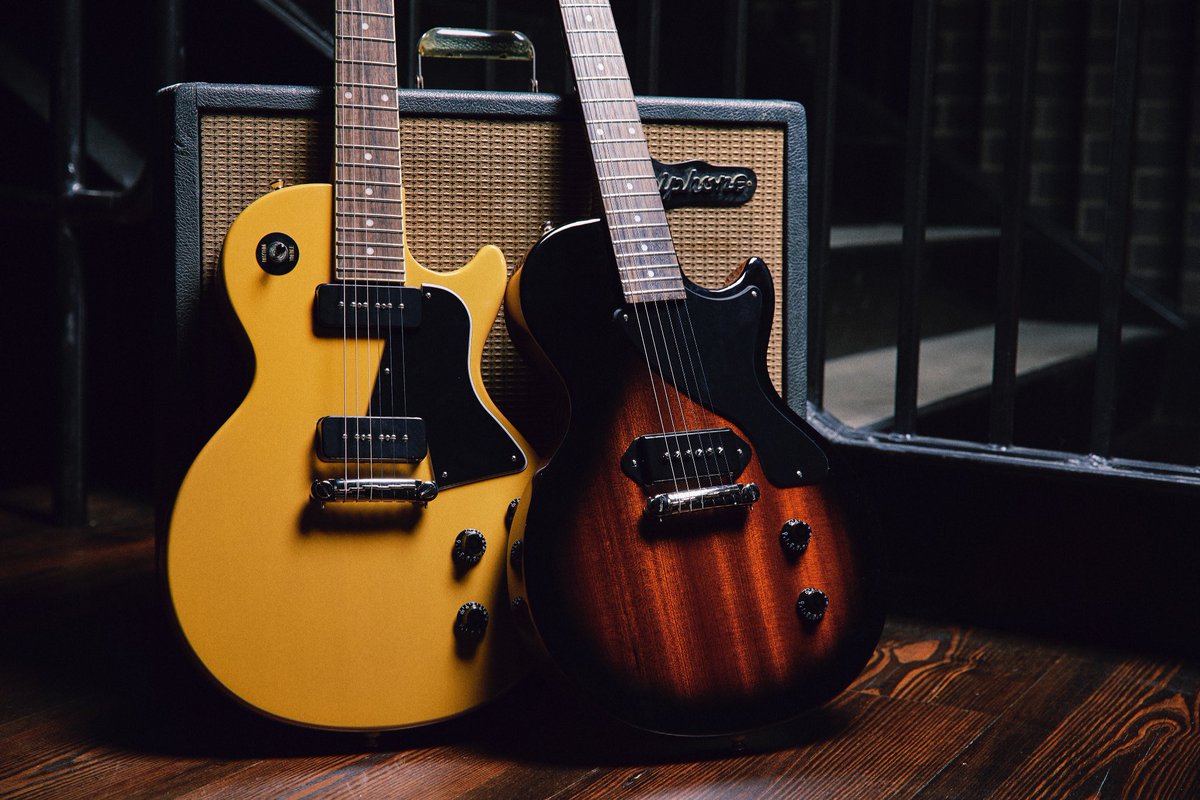 Left or Right? #epiphone #foreverystage