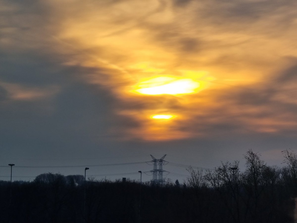 What a beautiful #sunrise 🌅

Picture #Samsung #GalaxyS21Ultra 5G 📱 AUC8