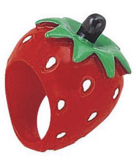 COTTAGlEST's tweet photo. strawberry rings https://t.co/bVzaDNRDzA