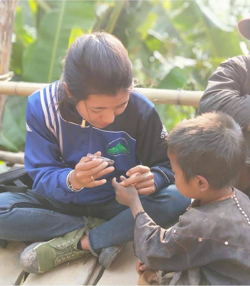 Heinmyinnkoko's tweet photo. It has been 62 days that this teacher , MeSaw who have been abducted since feb 8 for no apparent reason, in KengTung , Shan state. Speak out for her. #WhatsHappeningInMyanmar #Apr9Coup https://t.co/3zWPs5BYfM