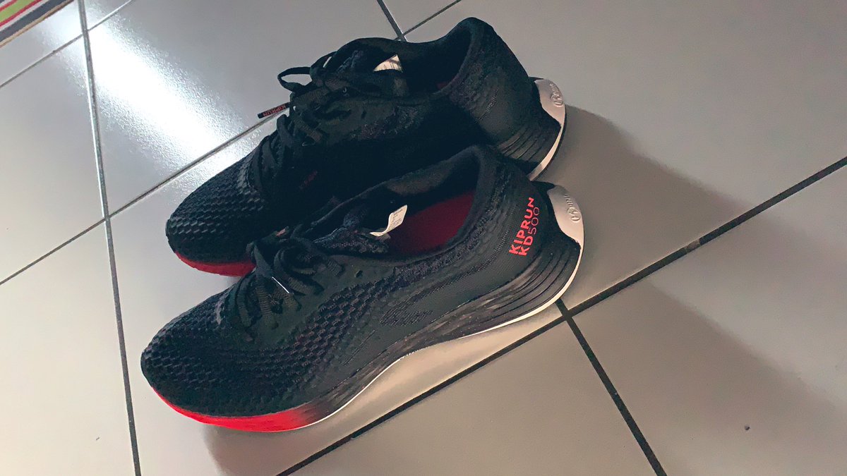 Can’t wait to try them out, but damn it’s so freaking cold outside.. Thanks <a href="/Decathlon/">Decathlon</a> #runner #RoadRunner