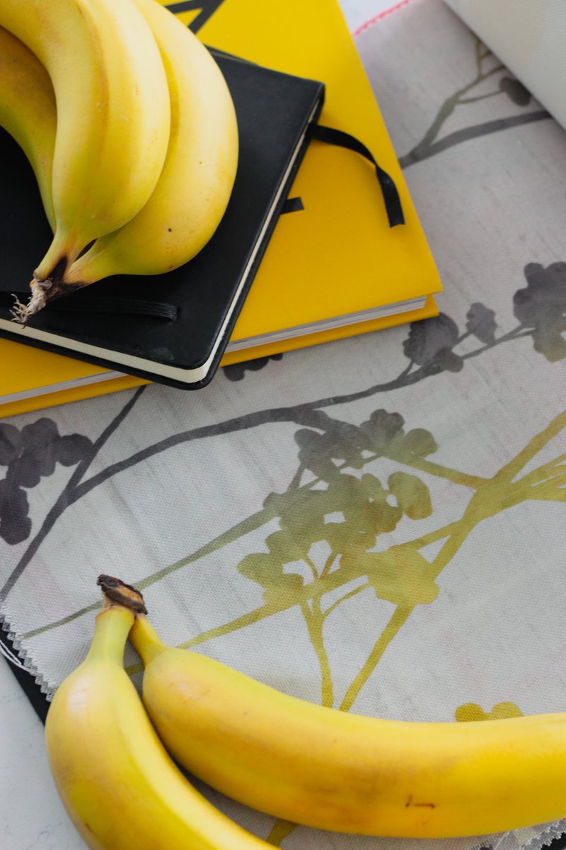 BridgeInteriorC's tweet image. 🔔 All yellow!
This modern floral print from Edmund Bell &amp;amp; Co Ltd - Fabrics Signature Collection, adds interest through its ombre look. We love how it incorporates a subtle base colour  and a bright pop of colour!

#interiordesign #fabricfeature #contractcurtains #yellow #print