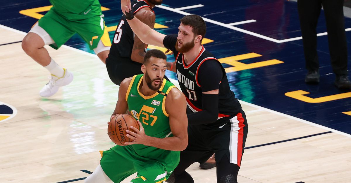 Blazers Can’t Sustain First Half Success in Blowout: Chris Nicoll-USA TODAY Sports Portland is outscored by 22 points after halftime against the Utah Jazz in a 122-103 defeat in Salt Lake City. The Portland Trail Blazers had a tremendous first… https://t.co/LGqCl3TnHK #RipCity https://t.co/23jeVVyD1Z