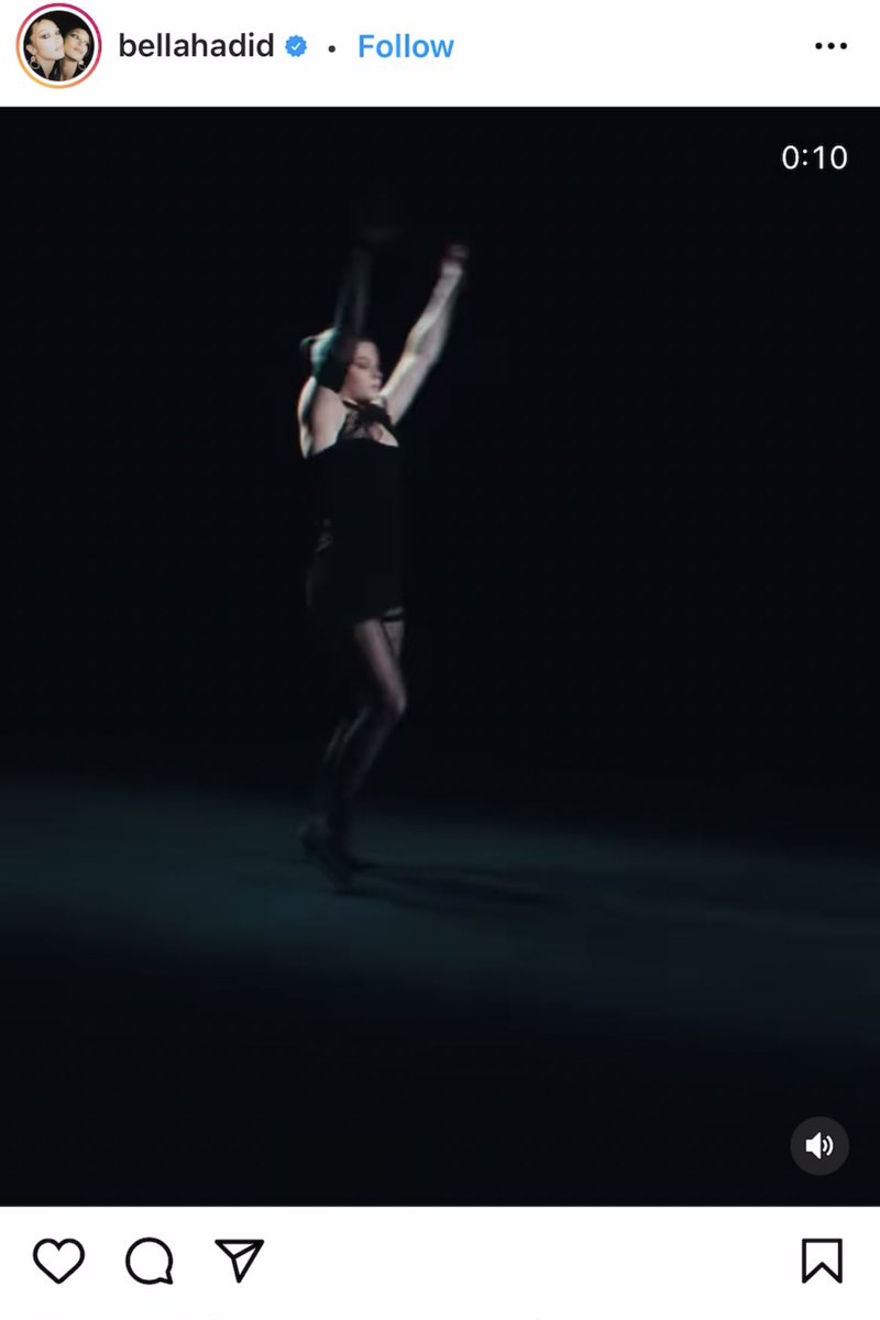 sarahmcdowell__'s tweet photo. I redownloaded Twitter after 2 years just to prove the @bellahadid did not do these walkovers. I love her, but not the false advertising. I mean come on guys. https://t.co/47db4iSh2e
