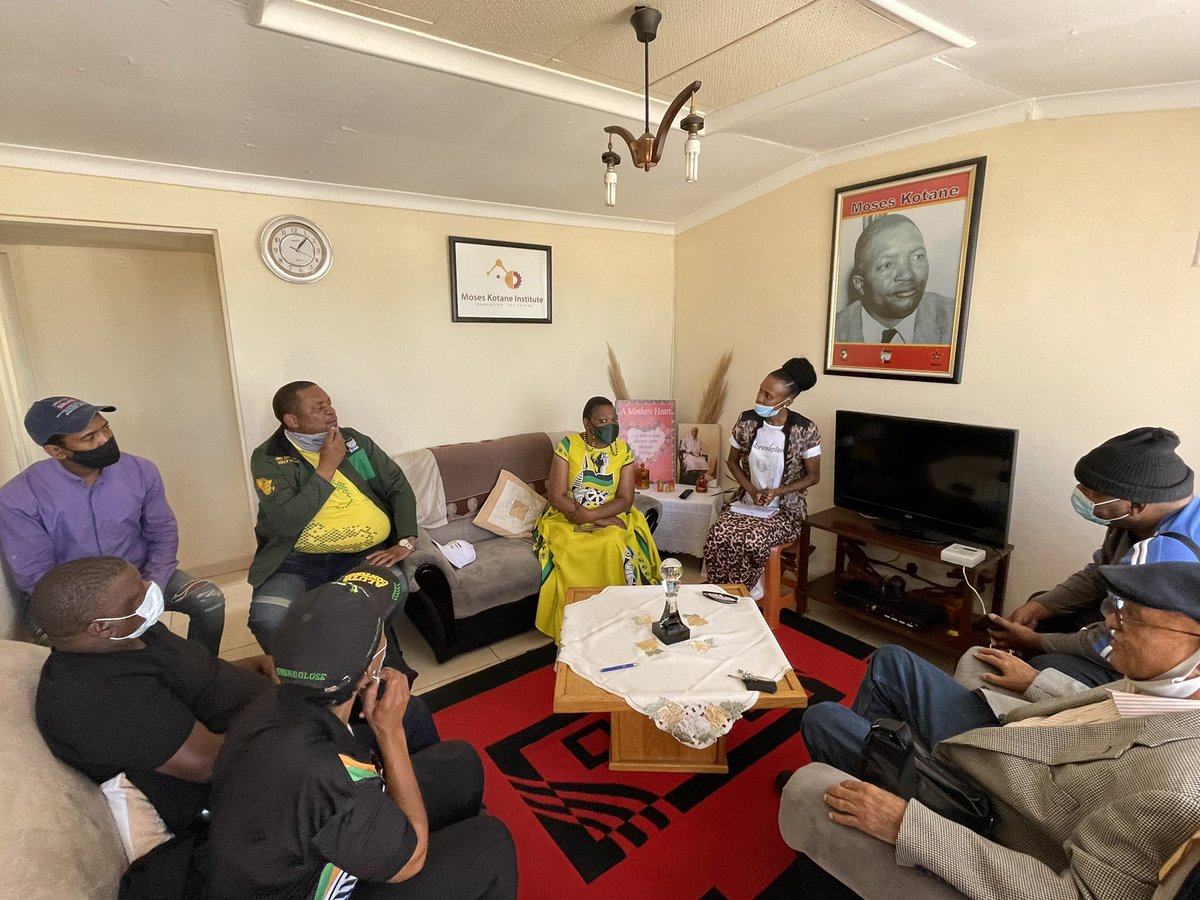 Matshidiso Mfikoe tweet media