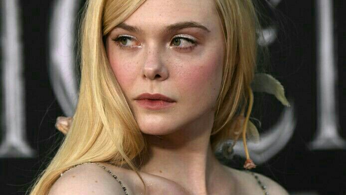 Happy 23th birthday, Elle Fanning     