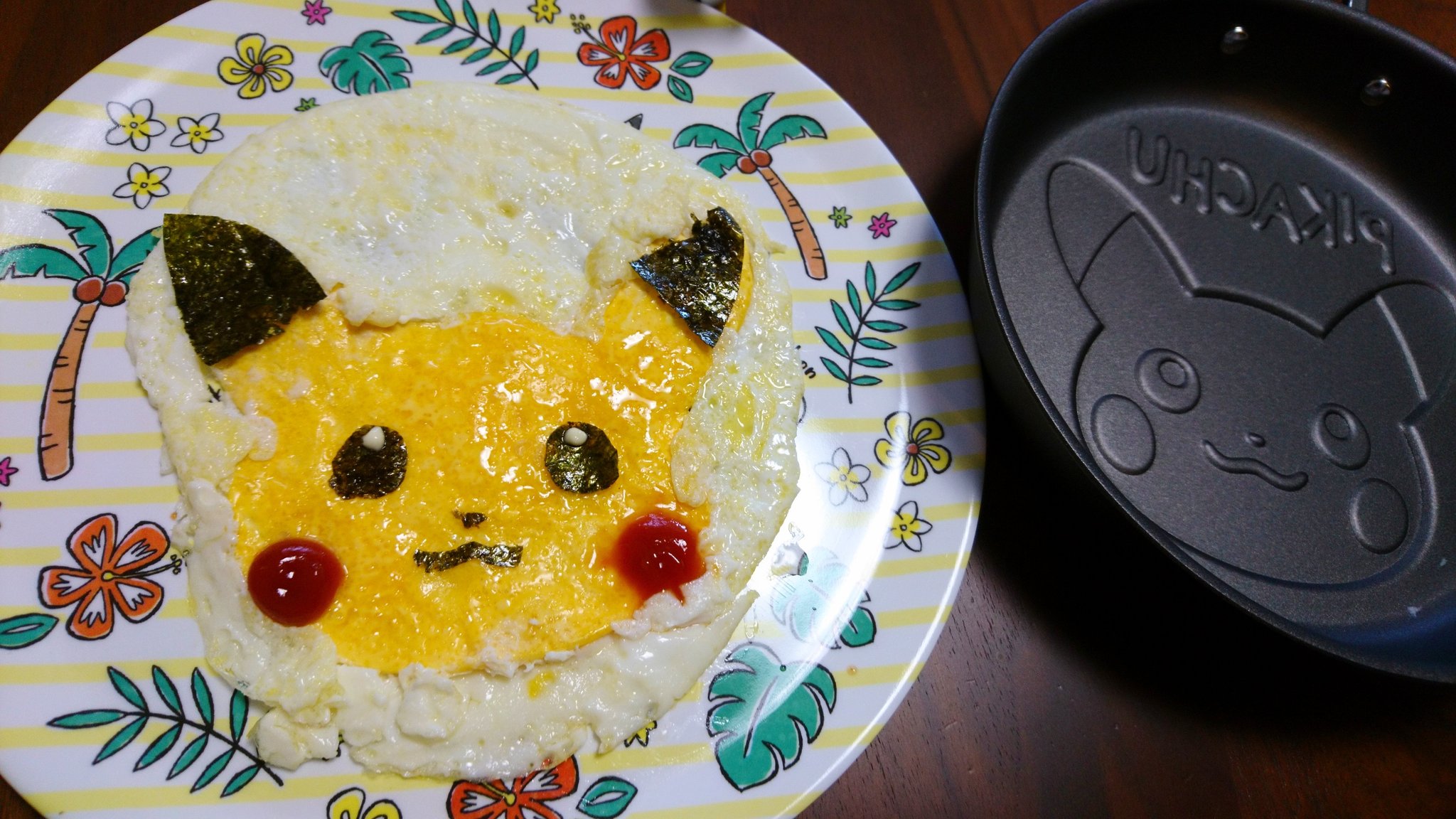 ちゃぷ ピカチュウフライパンでピカチュウの卵焼き焼いてみました 先に黄身を焼いてから白身を後から流し込むと上手く分離して焼けた 卵は1つで足りました ピカチュウ Pikachu ちゃぷ ピカチュウフライパンでピカチュウの卵焼き焼いてみました 先に黄身を焼いてから白身を後から流し込むと上手く分離して焼けた 卵は1つで足りました ピカチュウ Pikachu