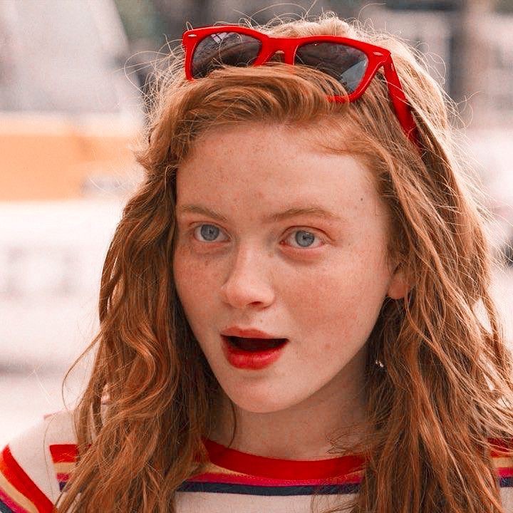 pride_reddie's tweet photo. Max mayfield: ♟🕹😎🥳🎮🪁🚴‍♀️🔥😡😴

Sadie sink: 🥰😍💕🌷🌺💕❣💖🌿☘🍀🌻🌺🌴 https://t.co/8BkY67hOHE