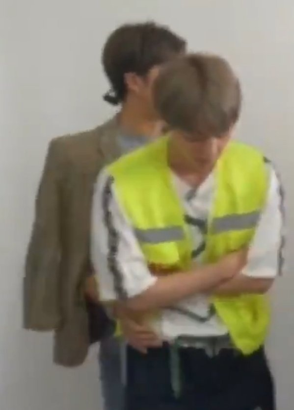 Namjoon's hand on seokjin's waist a MF thread: #namjin