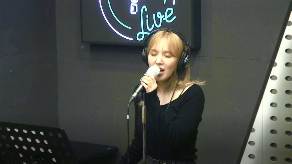 Wendy's the prettiest when she's singing and doing things that she loves사랑한다 손승완