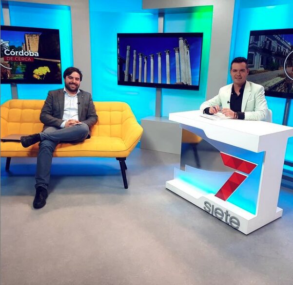 Hoy, nuestro compañero Rafael Aguirre estará a las 15.00 PM en @ondamezquita7tv en el programa Cordoba de Cerca, analizando la última actualidad sobre las elecciones en la <a href="/ComunidadMadrid/">Comunidad de Madrid</a> 
#aguirrepovedanoabogados #undespachodiferente #lawyers #cordoba #actualidad #politica
