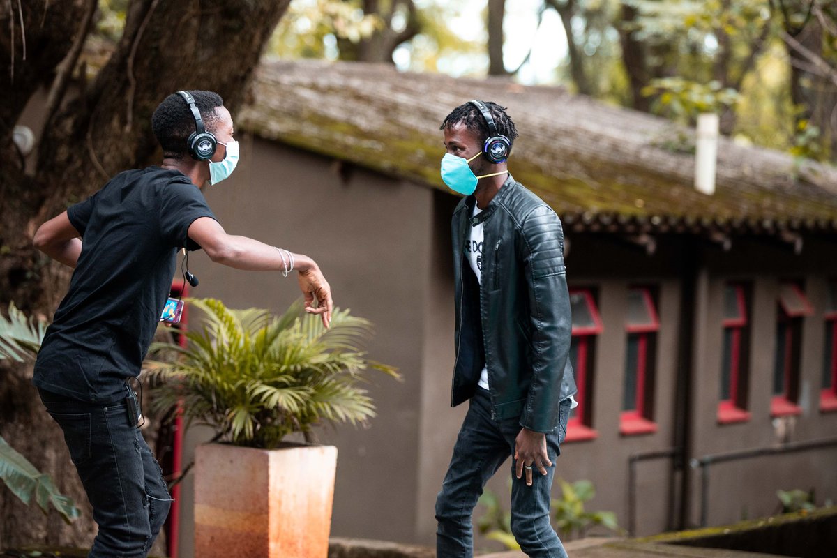 OxygenJl's tweet image. @OxygenJl #IWasHereAlbum listening session in partnership with #TheSilentZuba and @LegendsBackpack making sure that everyone had their own personal experience with the music and scenery. 

#JLMovement #TiniTwitter