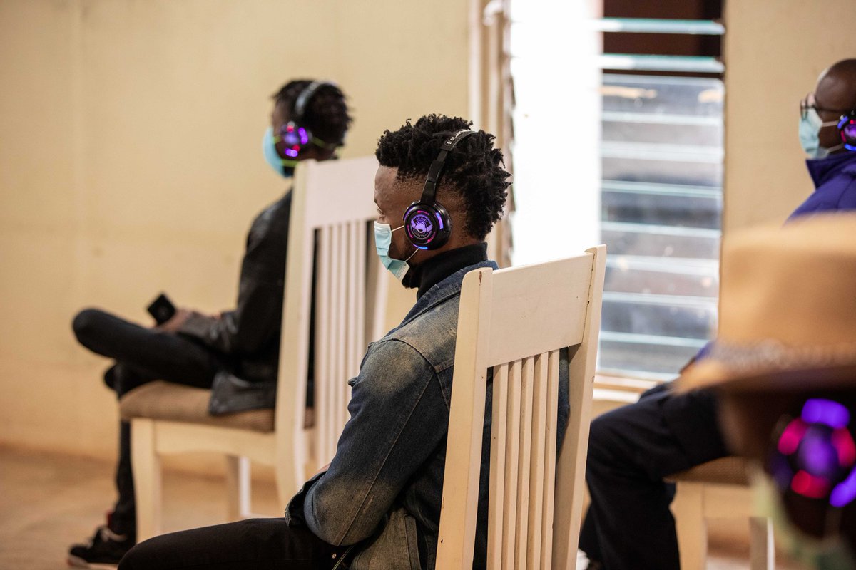 OxygenJl's tweet image. @OxygenJl #IWasHereAlbum listening session in partnership with #TheSilentZuba and @LegendsBackpack making sure that everyone had their own personal experience with the music and scenery. 

#JLMovement #TiniTwitter